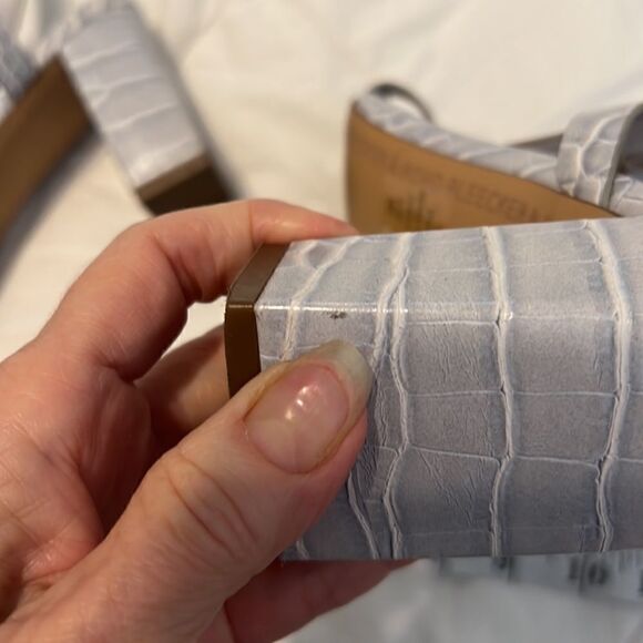 Bleecker & Bond Zagora size 8.5 Ice blue grey croc strappy sandals GUC No box - Picture 14 of 14